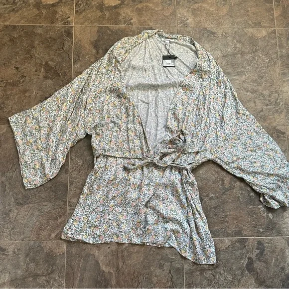 Garage Floral Kimono Robe - Picture 3 of 5